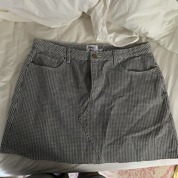 Princess Polly black and white skirt size 12 - Picture 1 of 4